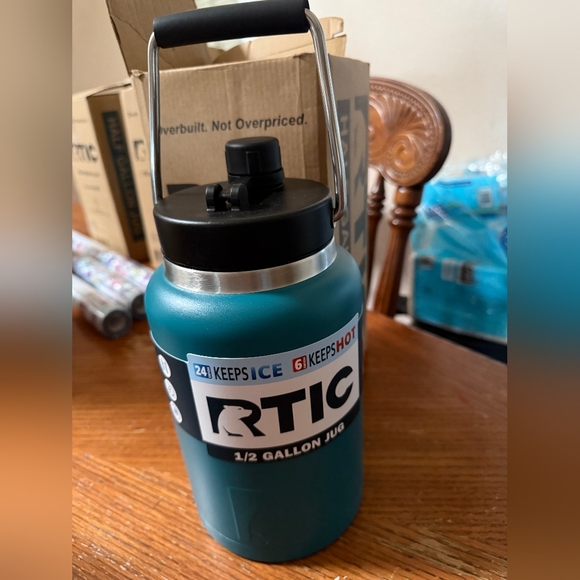 RTIC Half Gallon Jug in Teal